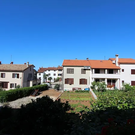 Apartments Milka *