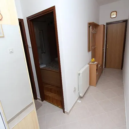 Apartment Apartments Milka *