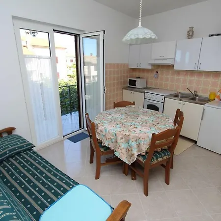 Apartment Apartments Milka *